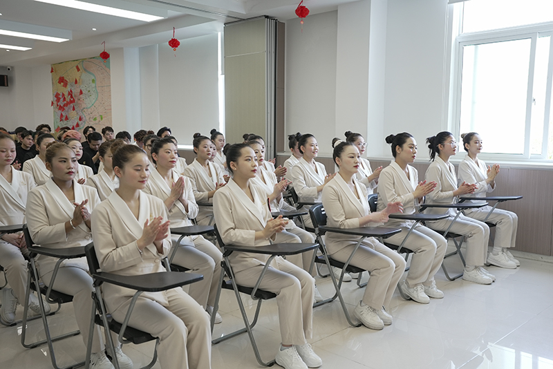 考美容師證多少錢？全面解析考取費用