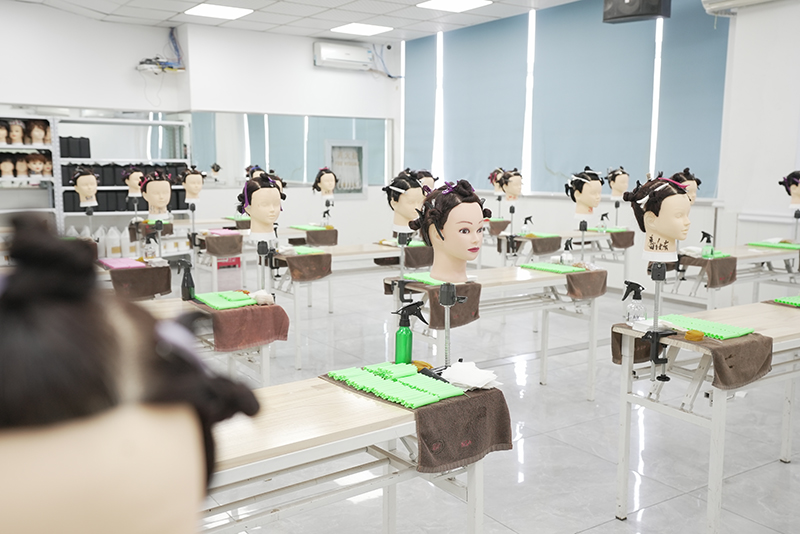 賦能美業(yè)新勢(shì)力：專(zhuān)業(yè)培訓(xùn)助力美容美發(fā)中心升級(jí)蛻變